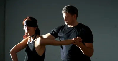 Illustration driving - Image 1