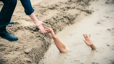 Illustration embroiled