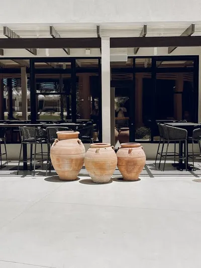 Illustration urns - Image 2