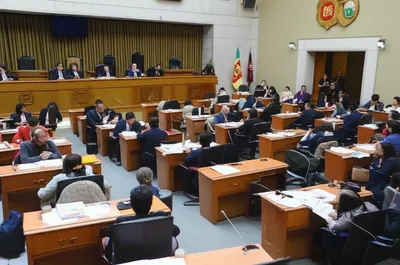 Illustration sittings - Image 1