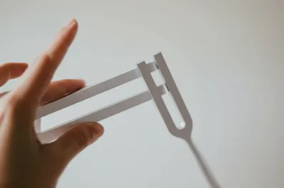 Illustration voiceless - Image 1