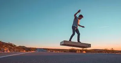 Illustration hover - Image 2