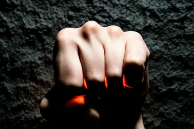 Illustration smoulder - Image 1