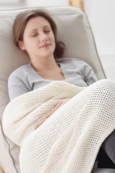 Illustration reclines - Image 1