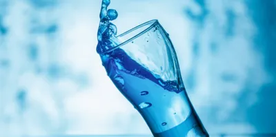 Illustration sloshed - Image 1