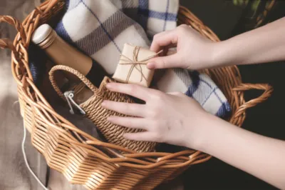 Illustration hamper - Image 1