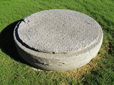 Illustration millstones - Image 1