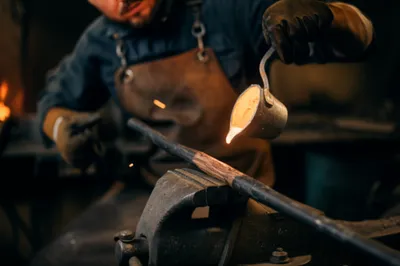 Illustration loading - Image 1