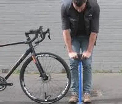 Illustration pump - Image 4