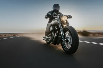 Illustration hammering - Image 1