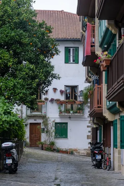 Illustration cobbled - Image 2