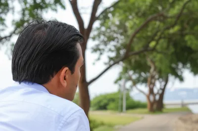 Illustration watch - Image 1