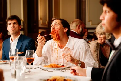 Illustration unseemly