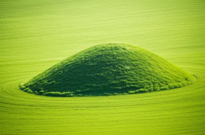 Illustration moats - Image 1