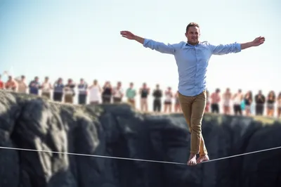 Illustration carried - Image 1