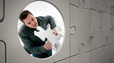 Illustration screwed - Image 1