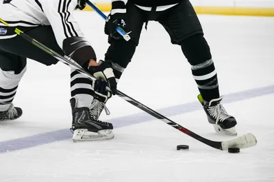 Illustration hooks - Image 1