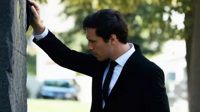 Illustration capped - Image 1