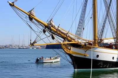 Illustration boom - Image 1