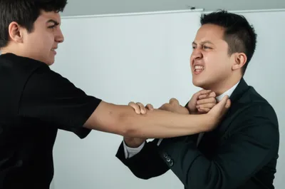 Illustration fight - Image 1