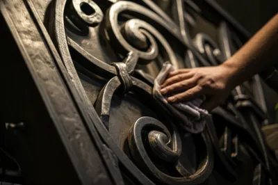 Illustration burnished - Image 1