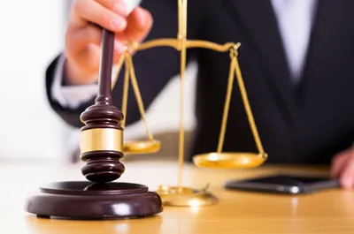 Illustration adjudged - Image 1