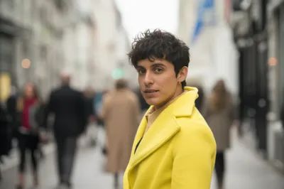 Illustration provocatively