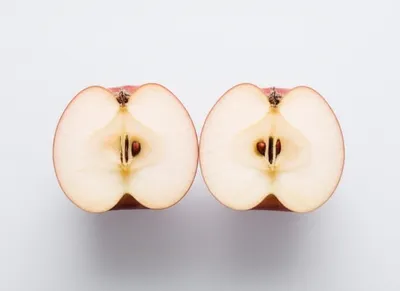 Illustration halves - Image 1