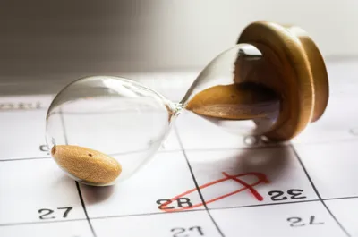 Illustration late - Image 1