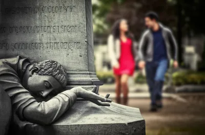 Illustration stele - Image 1