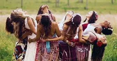 Illustration sisterhood - Image 2