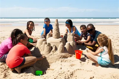 Illustration playing - Image 1