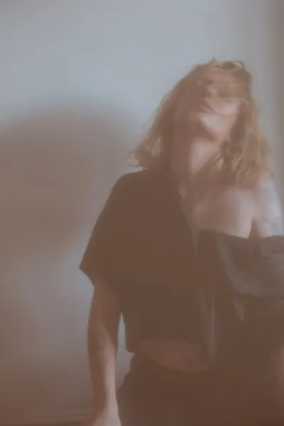 Illustration dishevelled - Image 2