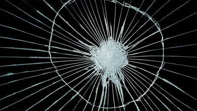 Illustration cracks - Image 1