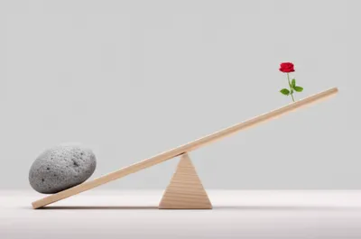 Illustration lopsided - Image 1