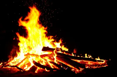 Illustration ablaze - Image 1