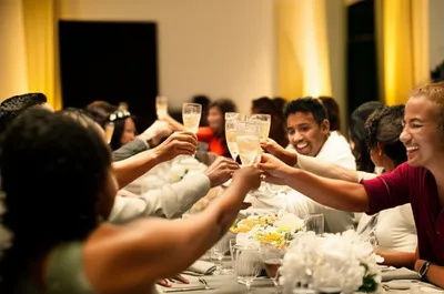 Illustration staying - Image 1