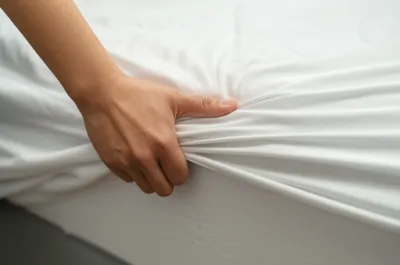 Illustration tucking - Image 1