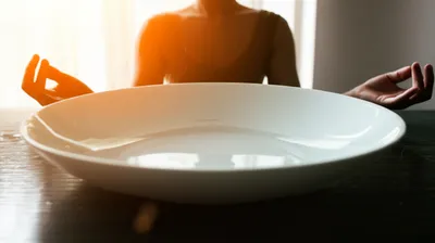 Illustration abstaining - Image 1