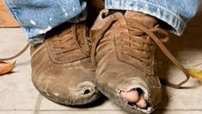 Illustration tattered - Image 2