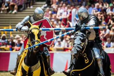 Illustration tilt - Image 1