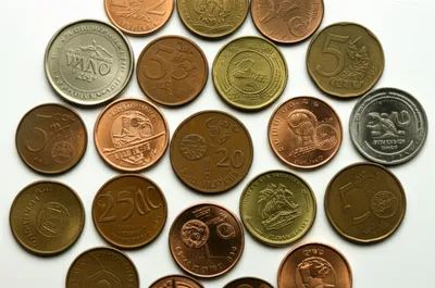 Illustration pence - Image 1