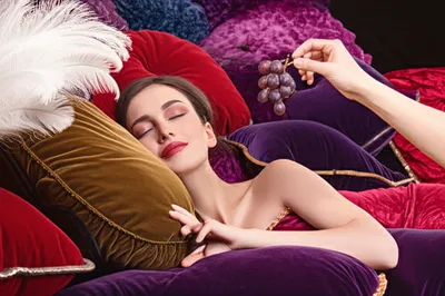 Illustration indulge - Image 1