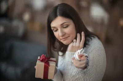 Illustration deprecatory