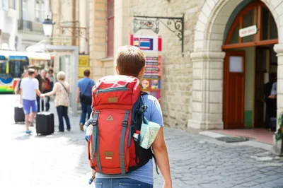 Illustration backpacker