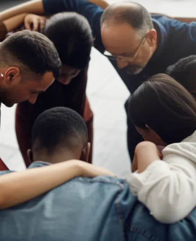 Illustration huddle - Image 1