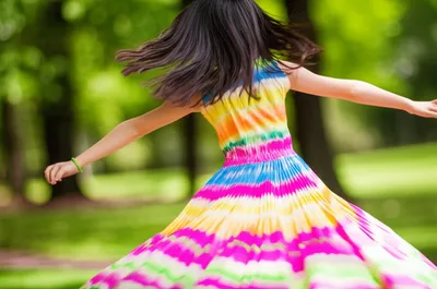 Illustration twirled - Image 1