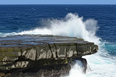 Illustration ledge - Image 1