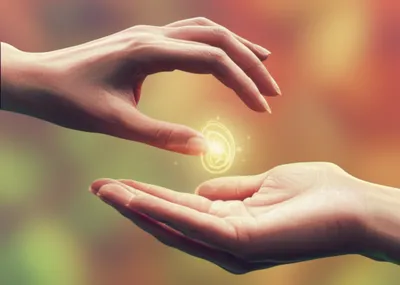 Illustration communicates - Image 1