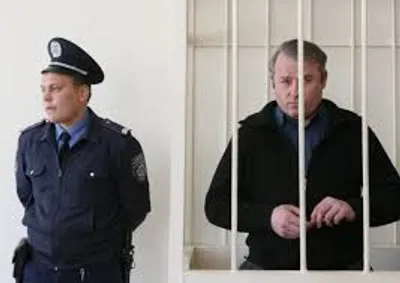 Illustration hold - Image 7